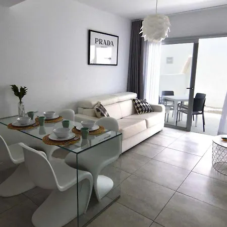 Apartment Follow The Glamour! Design And Total White Corralejo