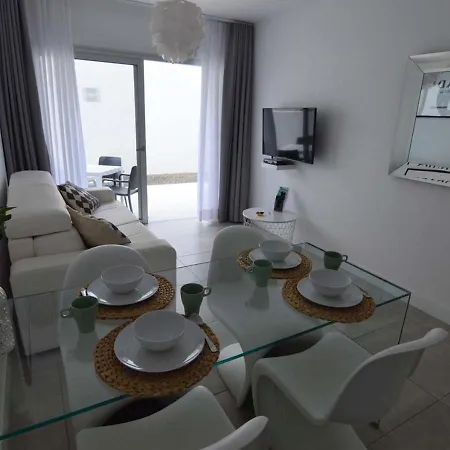 Lejlighed Follow The Glamour! Design And Total White *